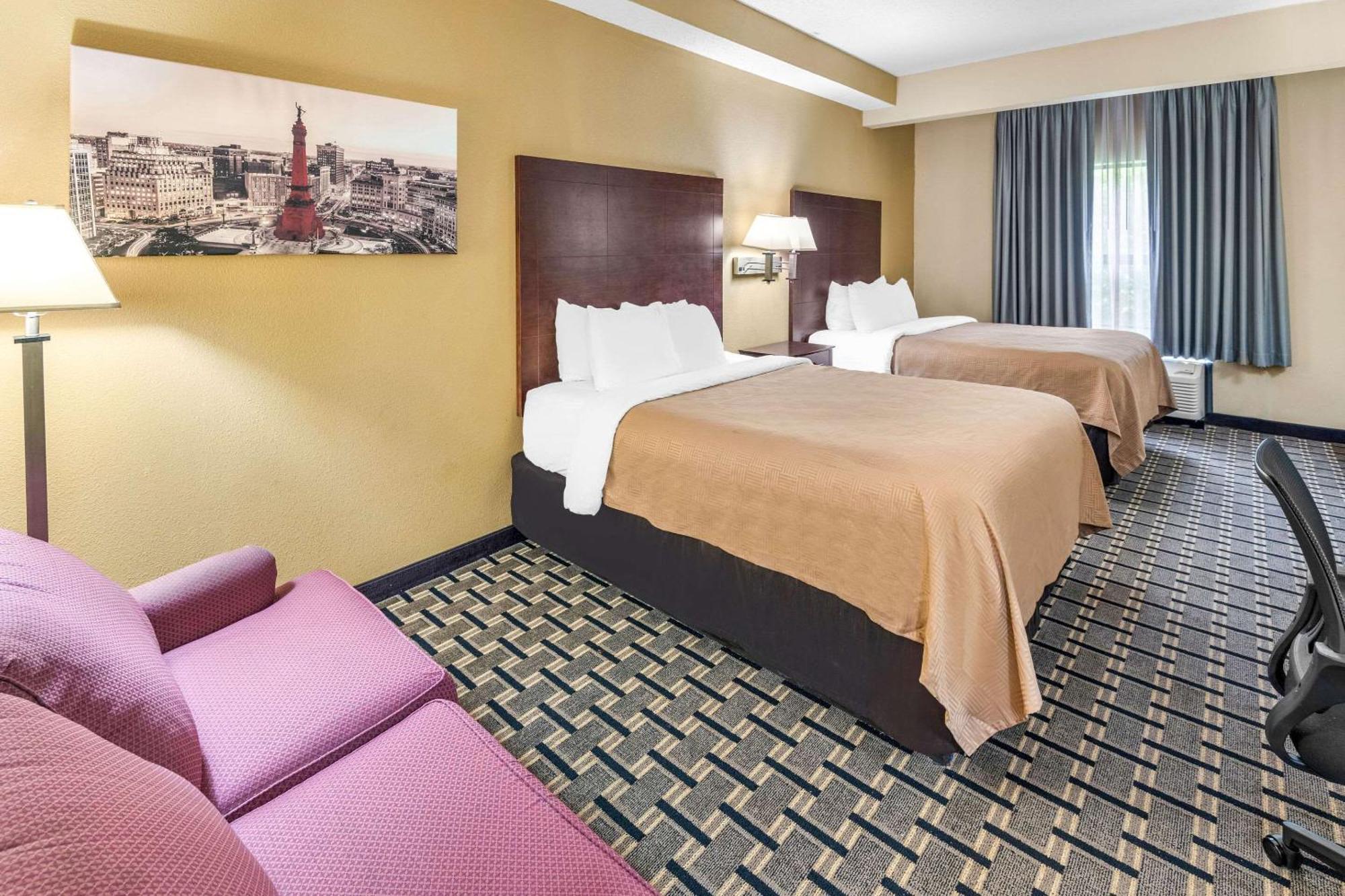 Clarion Inn & Suites Northwest Indianapolis Dış mekan fotoğraf